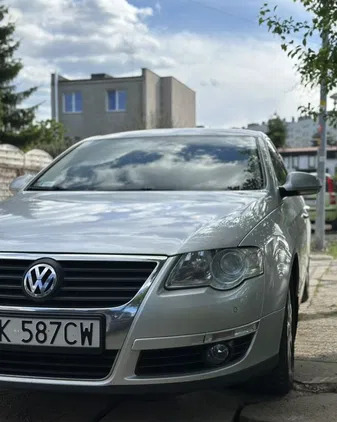 świętokrzyskie Volkswagen Passat cena 16800 przebieg: 335000, rok produkcji 2008 z Kielce